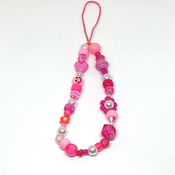Preppy and trendy pink phone charm - Picture 1 of 4